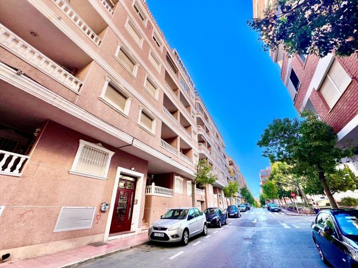 Image No.33-2 Bed Apartment for sale