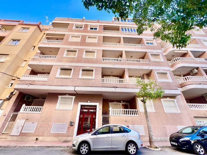 Image No.34-2 Bed Apartment for sale