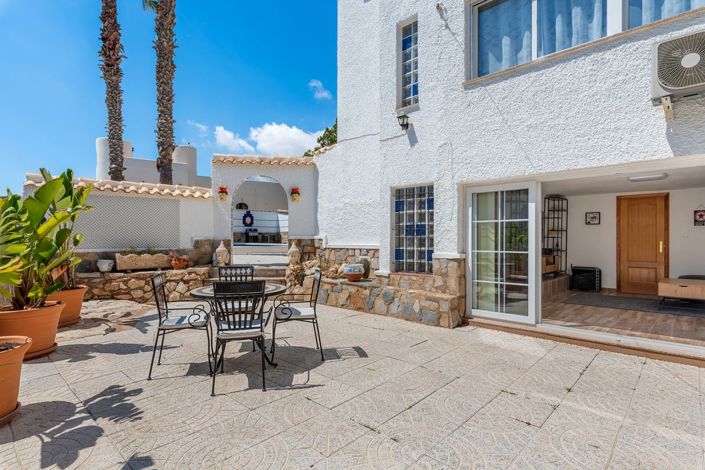 Image No.14-4 Bed Villa for sale