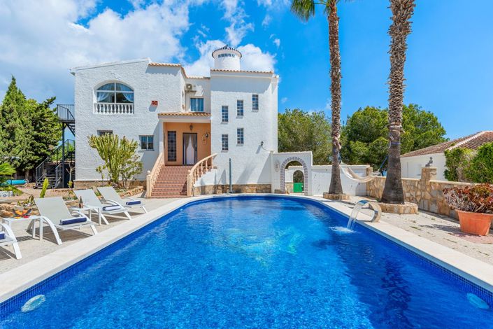 Image No.21-4 Bed Villa for sale