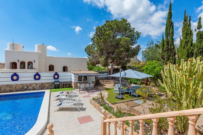Image No.48-4 Bed Villa for sale