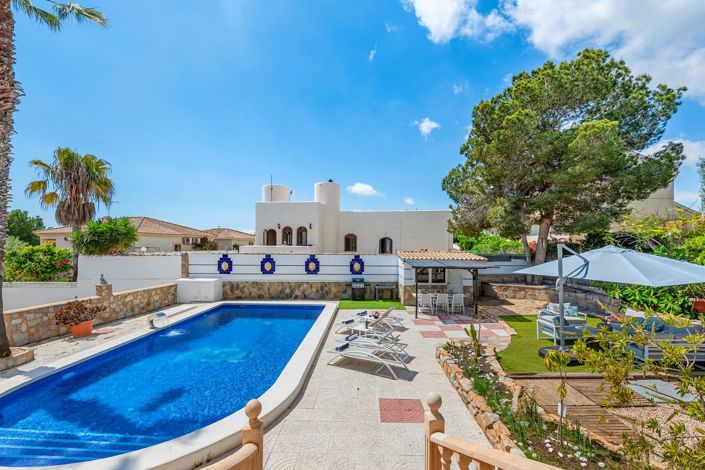 Image No.49-4 Bed Villa for sale