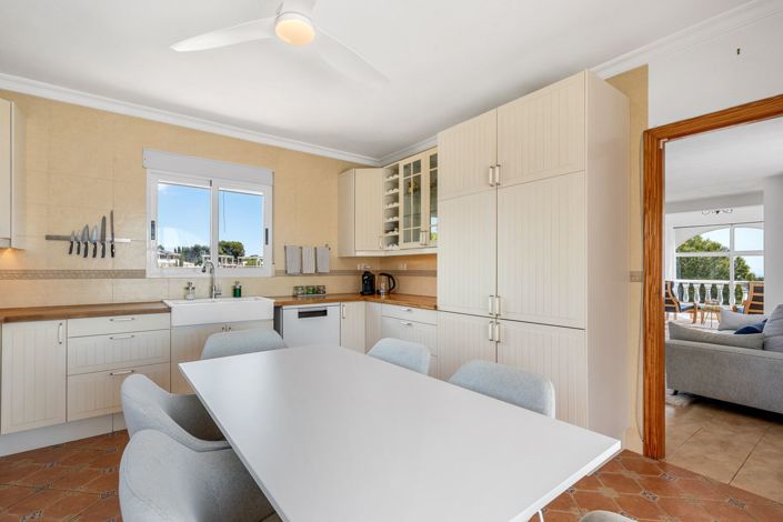 Image No.7-4 Bed Villa for sale