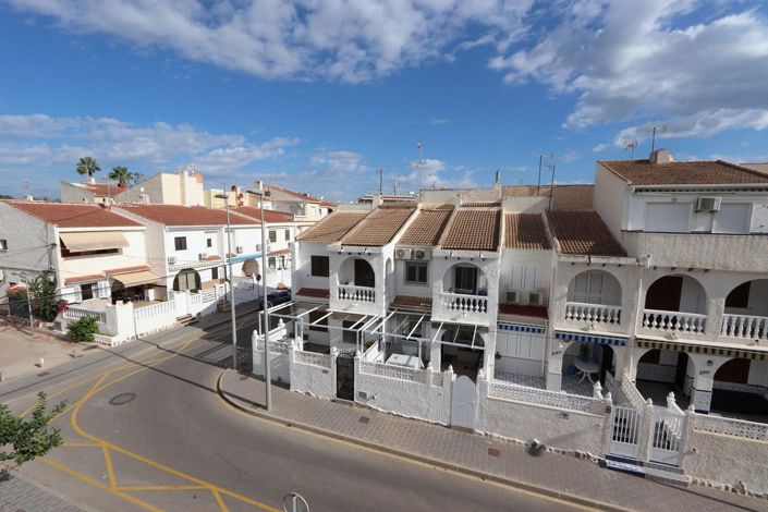 Image No.26-3 Bed House for sale