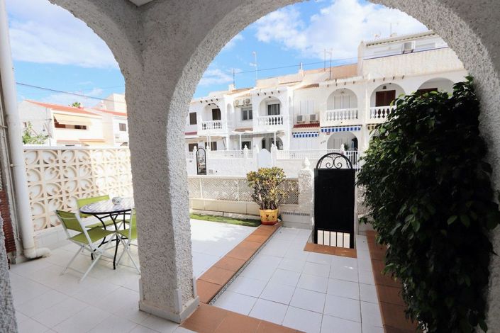 Image No.28-3 Bed House for sale