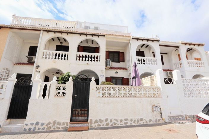 Image No.30-3 Bed House for sale