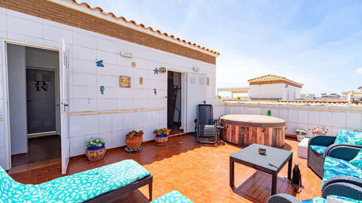 Image No.29-2 Bed Apartment for sale