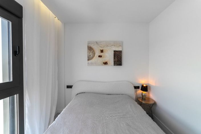 Image No.19-2 Bed Apartment for sale