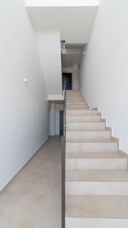 Image No.29-2 Bed Apartment for sale