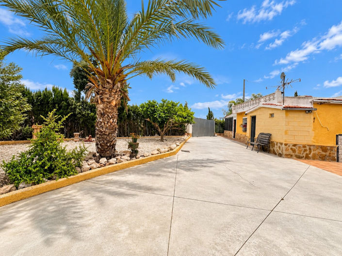 Image No.12-1 Bed Villa for sale