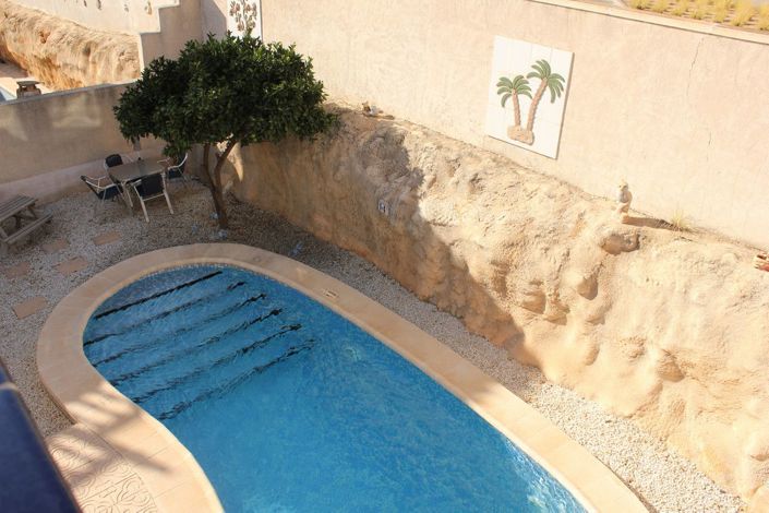 Image No.3-Villa de 5 chambres à vendre à Orihuela Costa