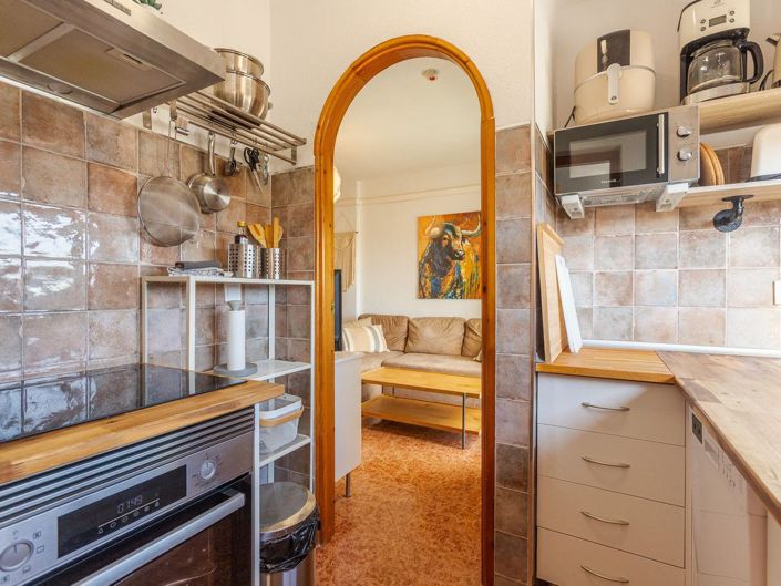 Image No.11-2 Bed Apartment for sale