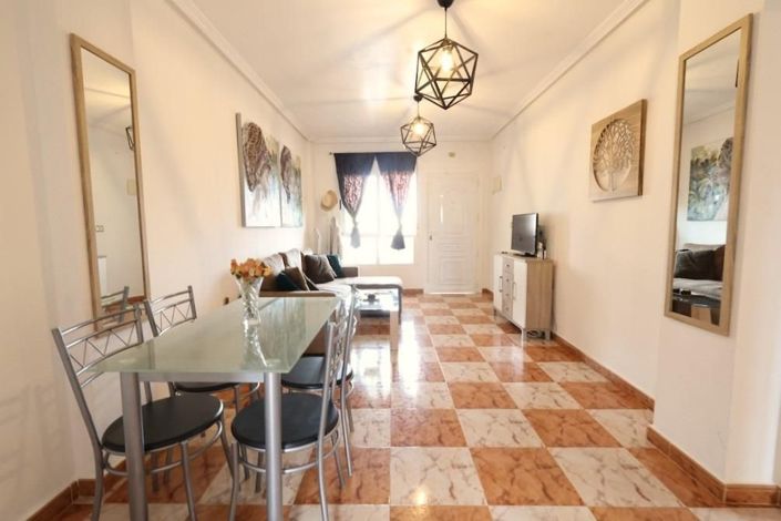 Image No.3-Appartement de 2 chambres à vendre à Orihuela Costa