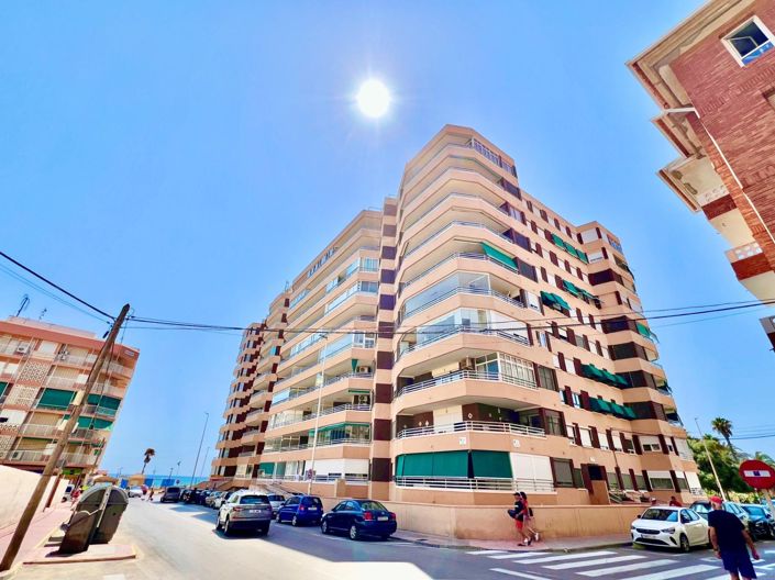 Image No.2-Appartement de 3 chambres à vendre à Torrevieja