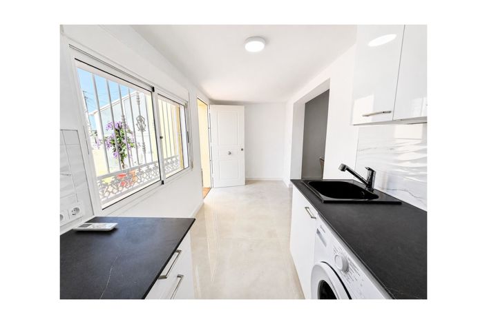 Image No.6-2 Bed Bungalow for sale