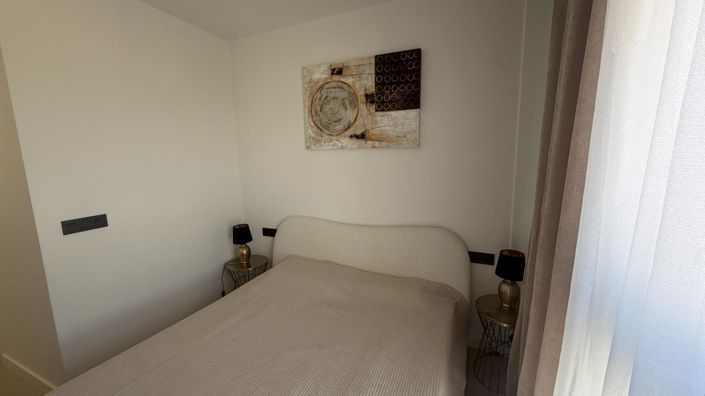 Image No.13-2 Bed Apartment for sale