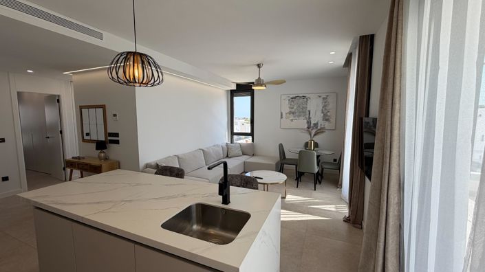 Image No.8-2 Bed Apartment for sale