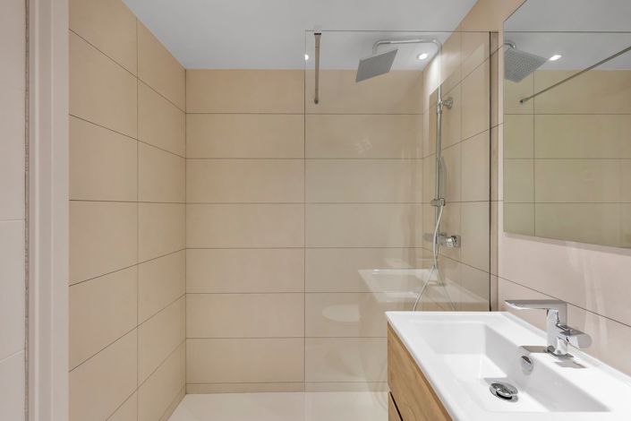 Image No.17-2 Bed Apartment for sale