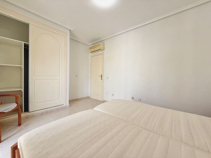 Image No.22-3 Bed Townhouse for sale
