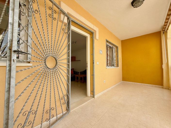 Image No.24-3 Bed Townhouse for sale