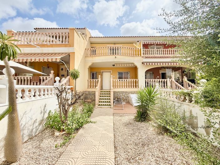 Image No.31-3 Bed Townhouse for sale