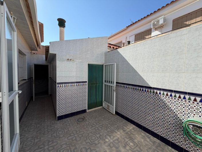 Image No.26-5 Bed Villa for sale