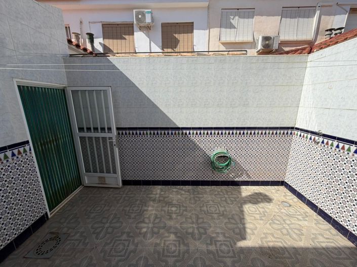 Image No.27-5 Bed Villa for sale