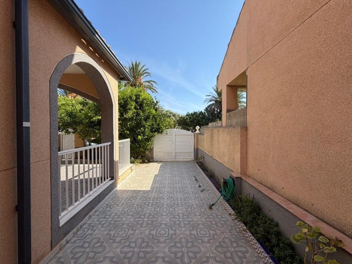 Image No.34-5 Bed Villa for sale