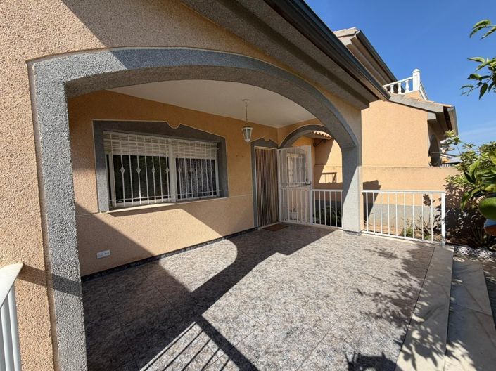 Image No.5-5 Bed Villa for sale