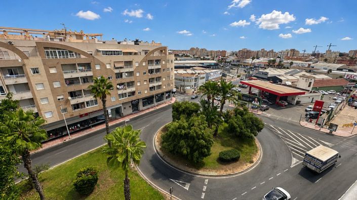 Image No.26-2 Bed Apartment for sale
