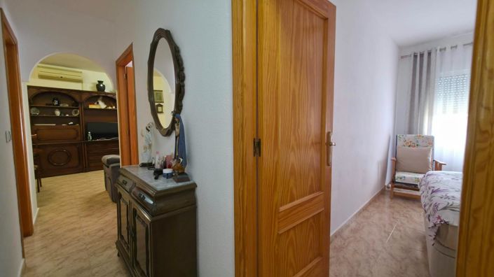 Image No.21-3 Bed Apartment for sale