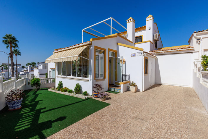 Image No.28-3 Bed Villa for sale