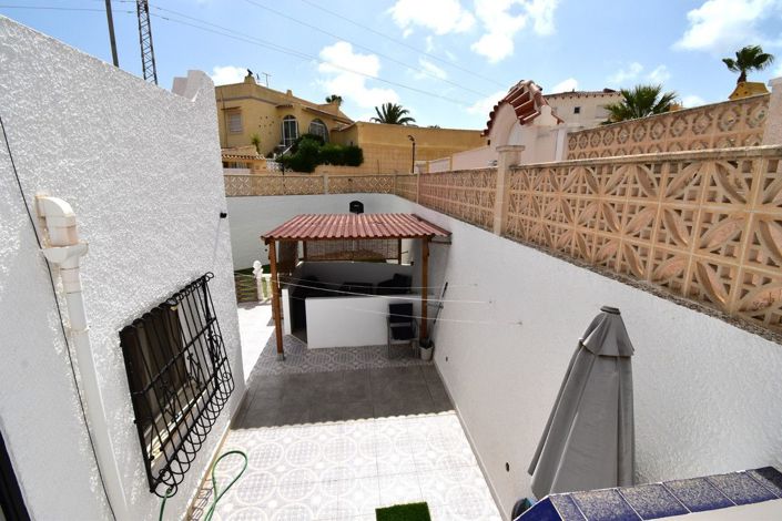 Image No.21-2 Bed Villa for sale