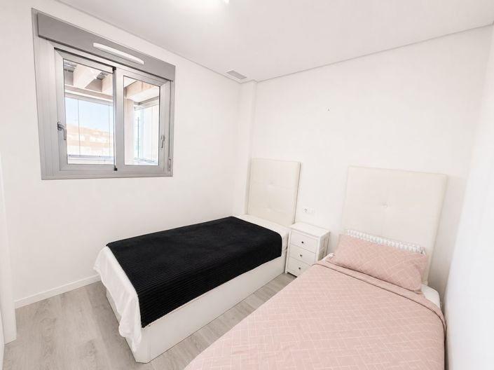 Image No.11-2 Bed Apartment for sale