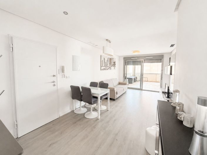 Image No.4-2 Bed Apartment for sale