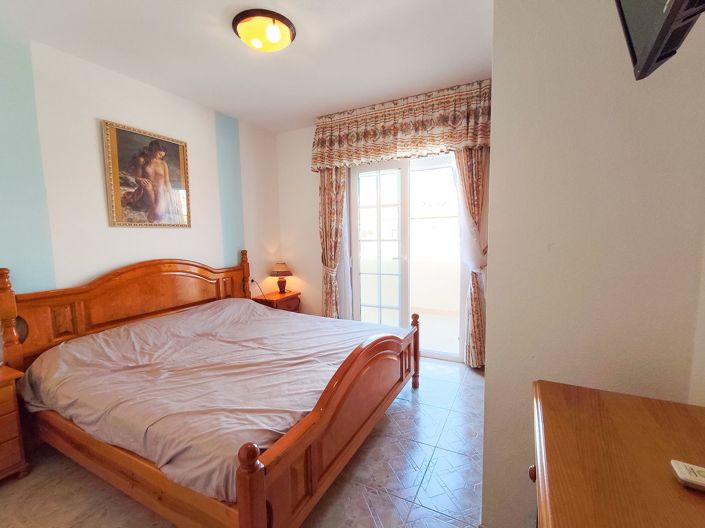 Image No.19-2 Bed House for sale