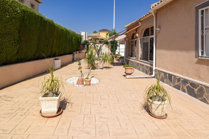 Image No.20-4 Bed Villa for sale