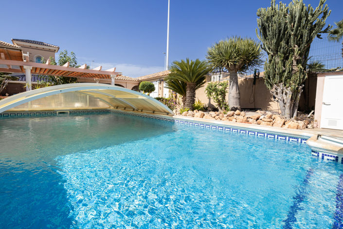 Image No.28-4 Bed Villa for sale