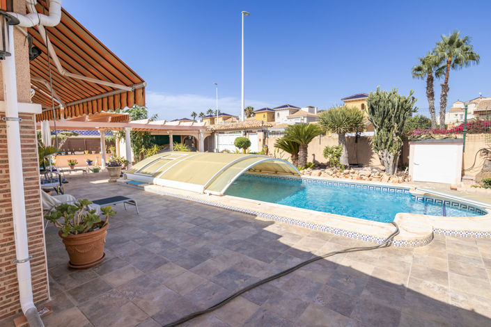Image No.37-4 Bed Villa for sale