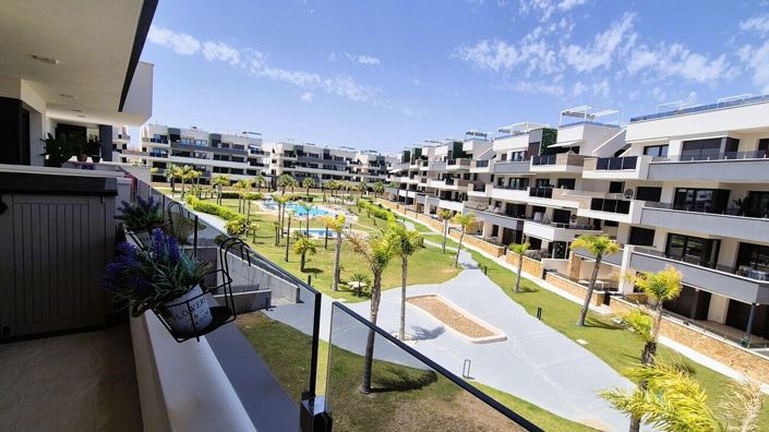 Image No.25-3 Bed Apartment for sale