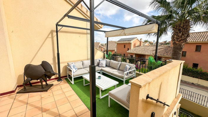 Image No.37-2 Bed Townhouse for sale