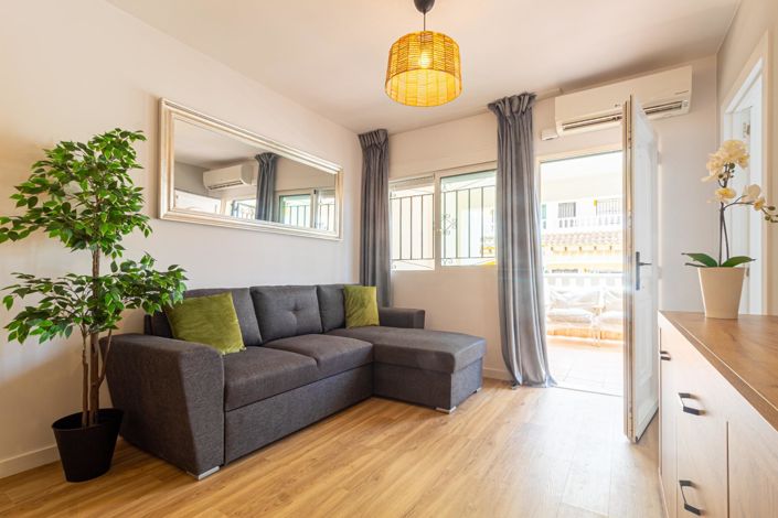 Image No.8-3 Bed Townhouse for sale
