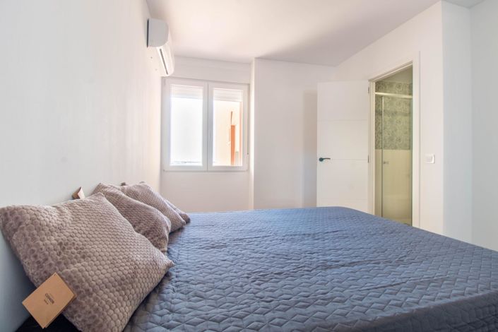 Image No.14-2 Bed Apartment for sale