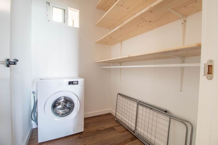 Image No.20-2 Bed Apartment for sale