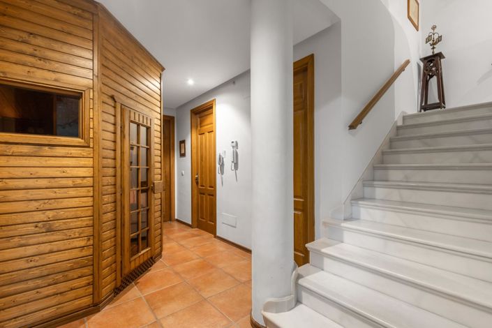 Image No.48-6 Bed Villa for sale