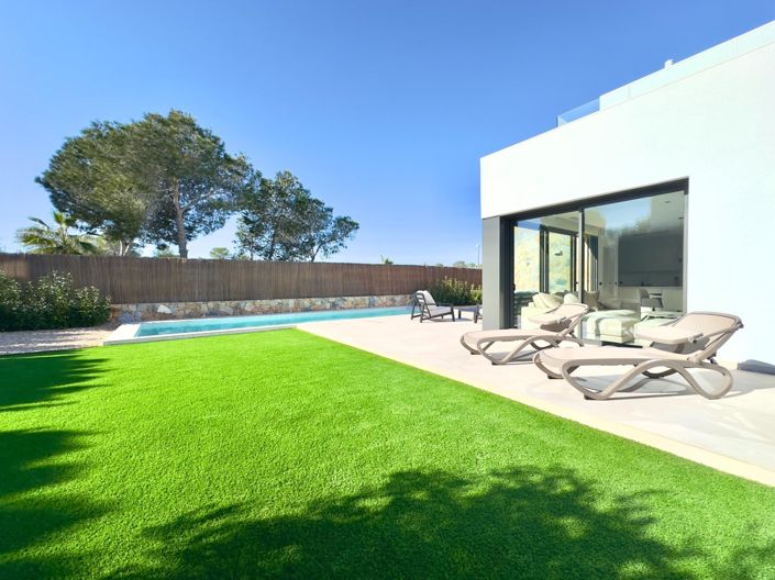 Image No.10-3 Bed Villa for sale