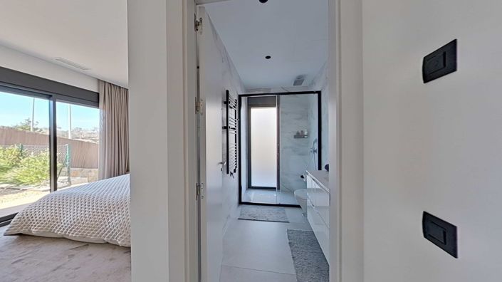 Image No.23-3 Bed Villa for sale