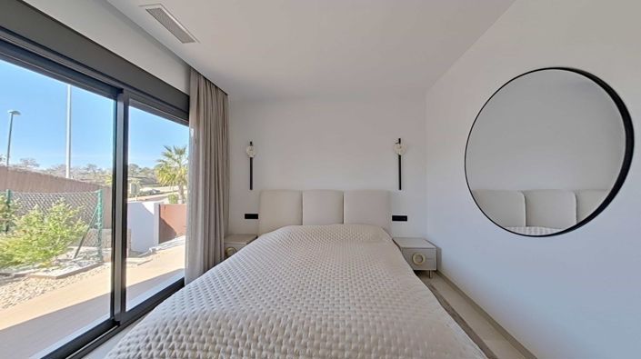 Image No.24-3 Bed Villa for sale