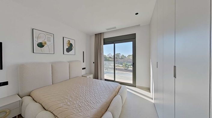 Image No.29-3 Bed Villa for sale