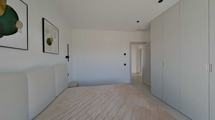 Image No.30-3 Bed Villa for sale